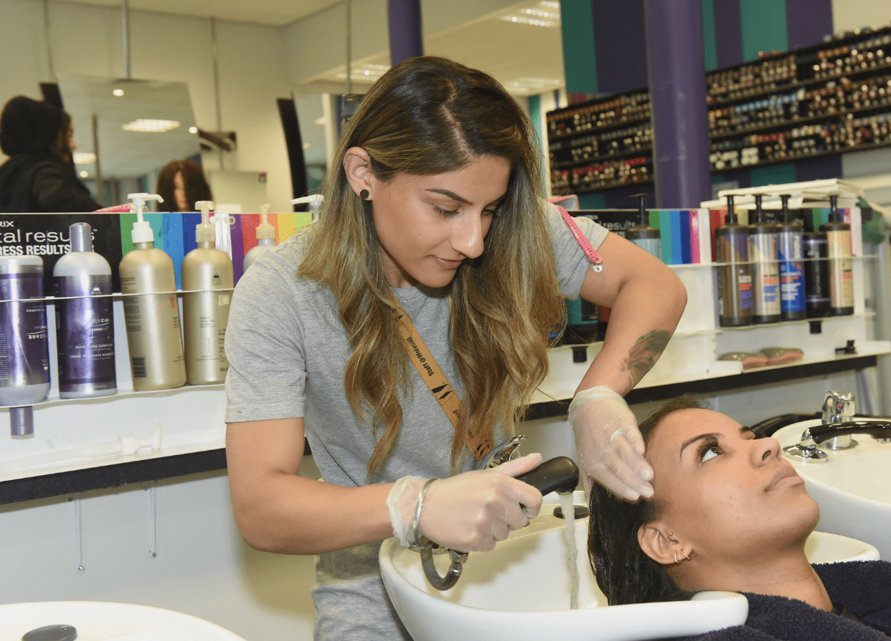 Advanced & Creative Hair Professionals Apprenticeship Level 3